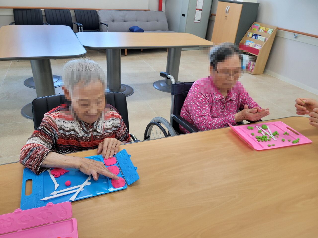 [꾸미기]7월 27일 오전 12.jpg