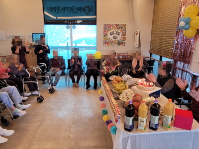 꾸미기1월 28일 오전 생신잔치 5.jpg