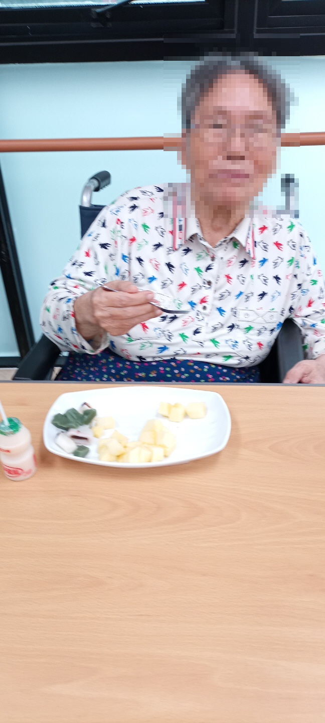 [꾸미기]6월 18일 3.jpg