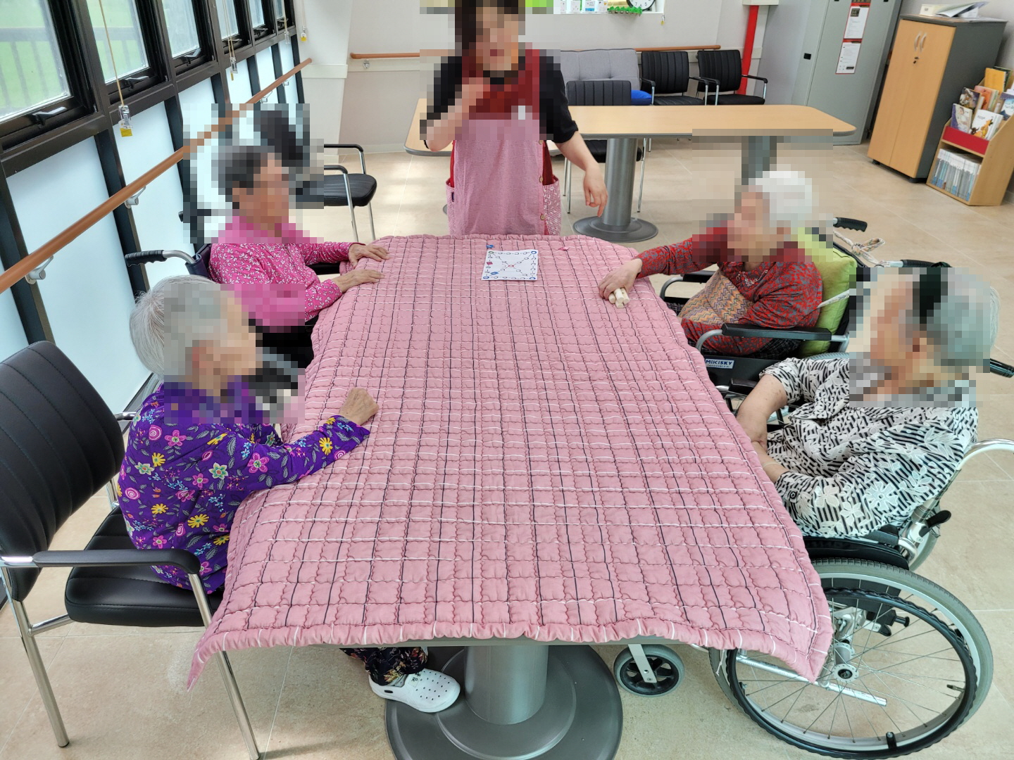 [꾸미기]7월 13일 윷놀이 4.jpg