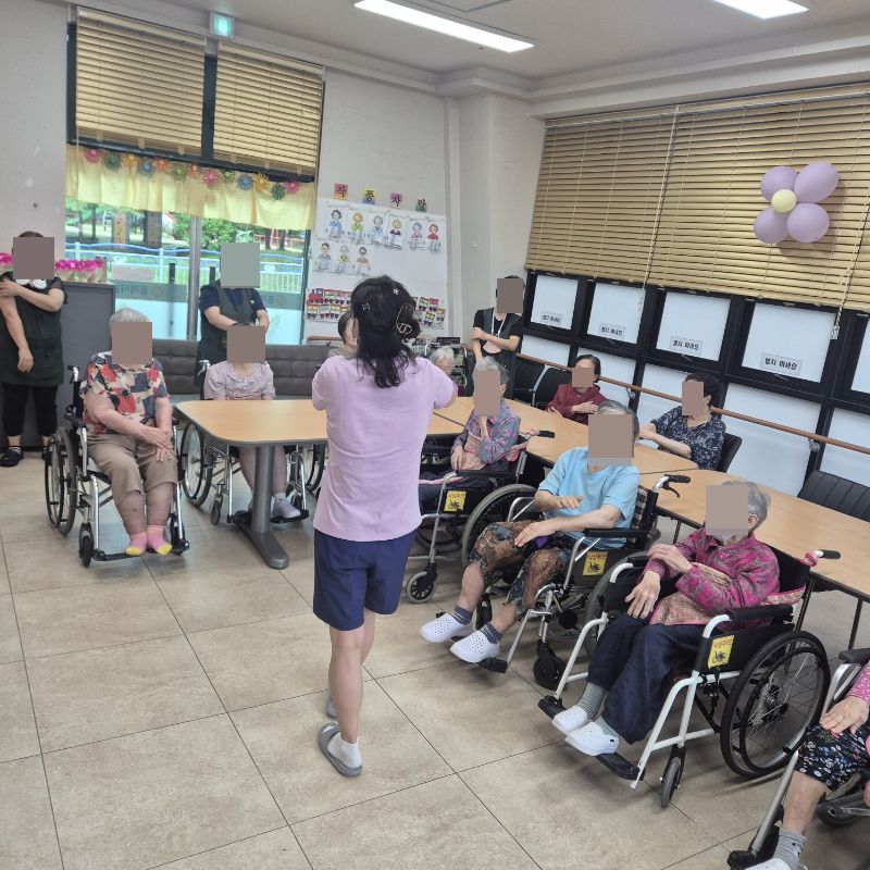 ⚬ 7월 20일 월요일_ 자기존중의 날 ⚬